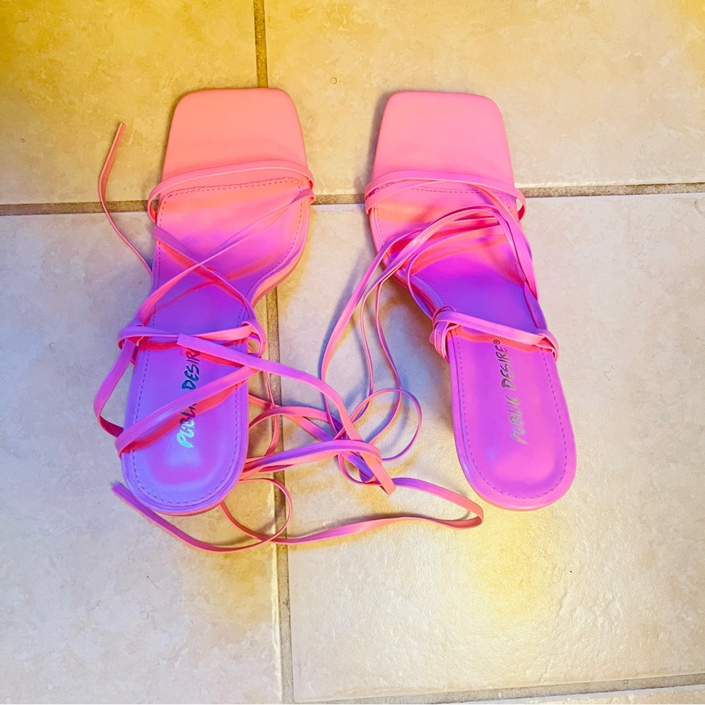 Public desire heels color, pink size 10 brand new